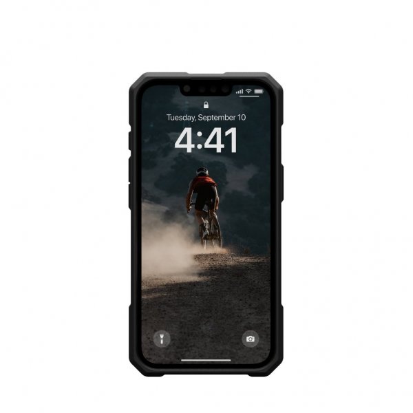 Urban Armor Gear (UAG) iPhone 16/17 Cover Monarch Pro MagSafe Titanium