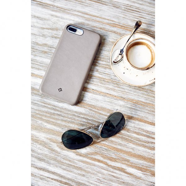 Twelve South iPhone 7 Plus/iPhone 8 Plus Cover Relaxed Leather Marsala