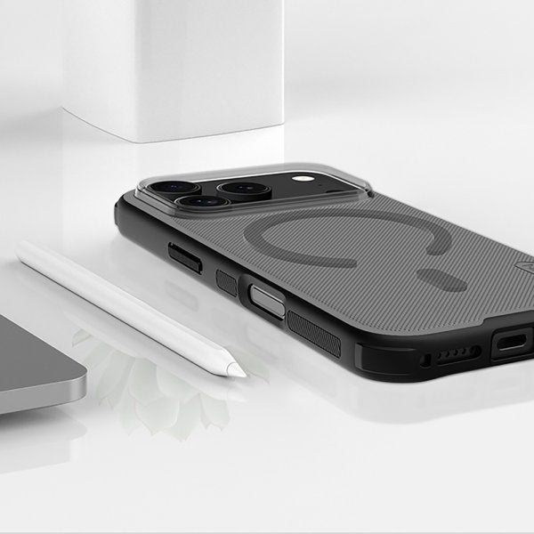 Nillkin iPhone 17 Pro Cover Super Frosted Shield Pro MagSafe Transparent Sort