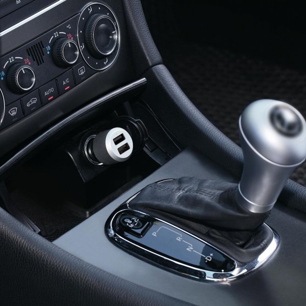 Just Mobile USB Highway Max Biloplader Sort Sølv