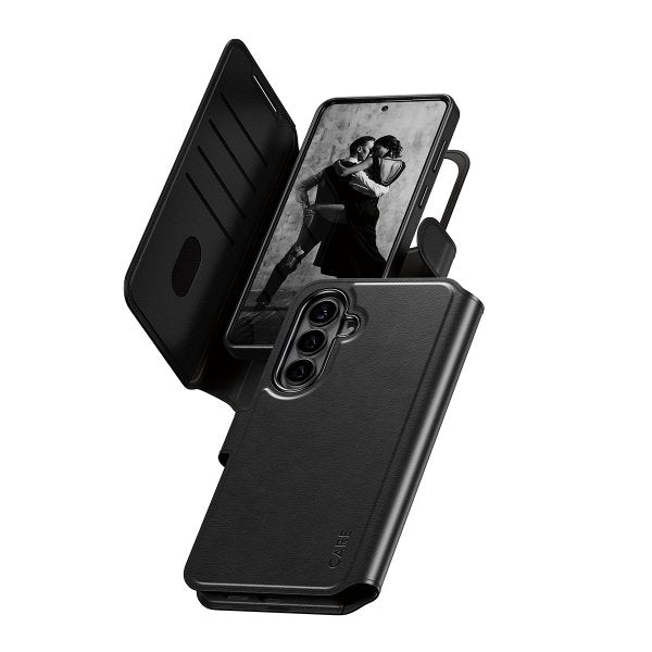 CARE by PanzerGlass Samsung Galaxy S26 Plus Cover Tango Two-in-One Wallet MagSafe Sort