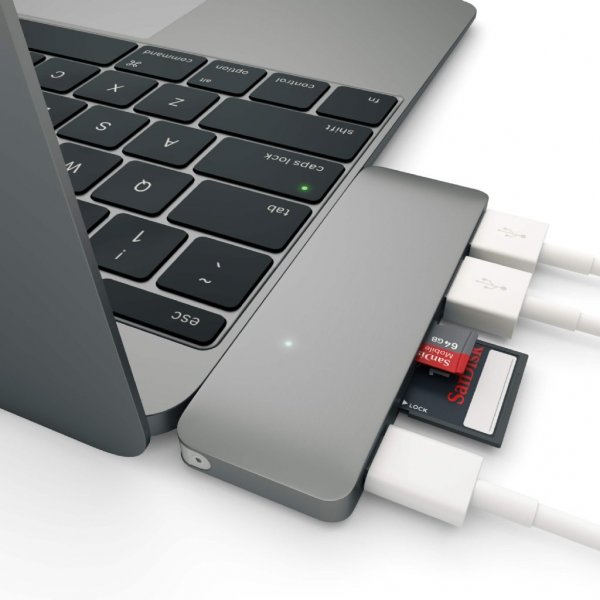 Satechi Type-C Pass-Through USB Hub