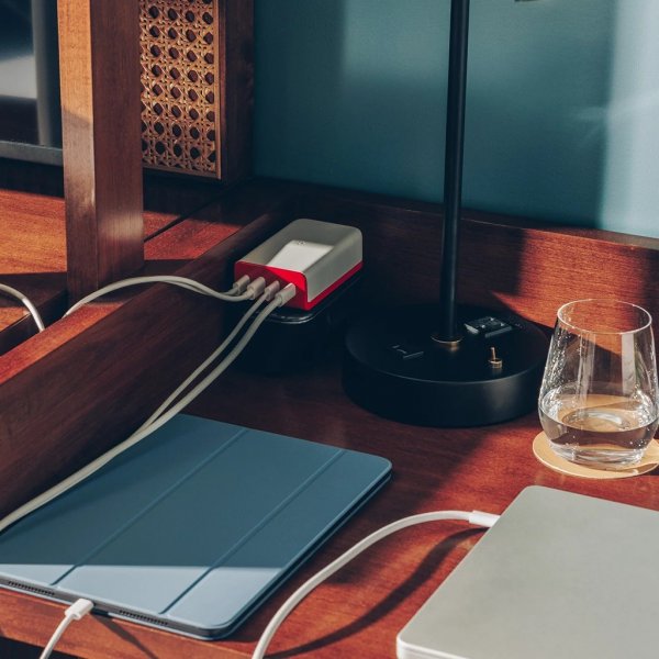 Twelve South PlugBug Travel 120W Rejseoplader Hvid