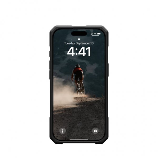 Urban Armor Gear (UAG) iPhone 16 Pro Cover Monarch Pro MagSafe Carbon Fiber