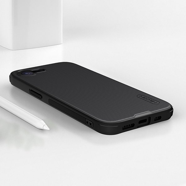 Nillkin iPhone 16e/17e Cover Super Frosted Shield Pro MagSafe Sort
