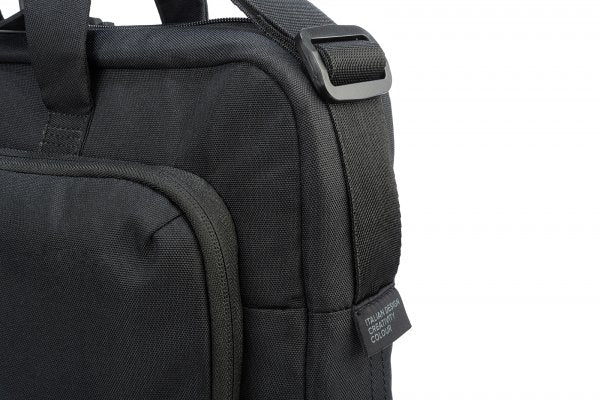 Tucano Taske Star 17" Sort