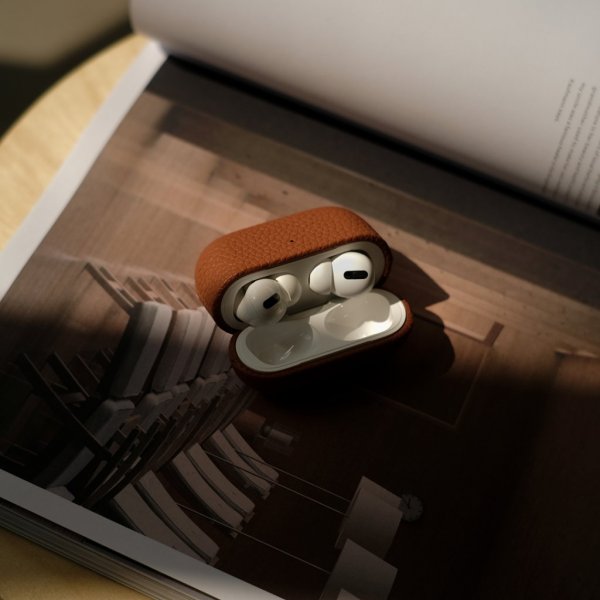 KeyBudz AirPods Pro 2 Cover Artisan Series Brun