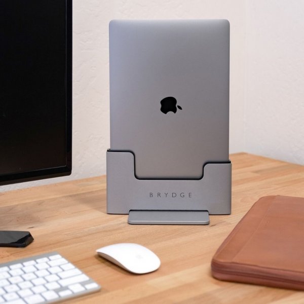 Brydge Vertical Dock til 15-tommer MacBook Pro Sølv