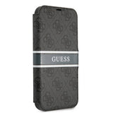 Guess iPhone 13 Etui Printed Stripe Grå
