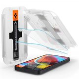 Spigen iPhone 13/13 Pro/14/16e/17e Skærmbeskyttelse GLAS.tR EZ Fit 2-pak