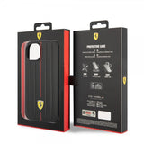 Ferrari iPhone 14 Cover Prægede Striber Rød