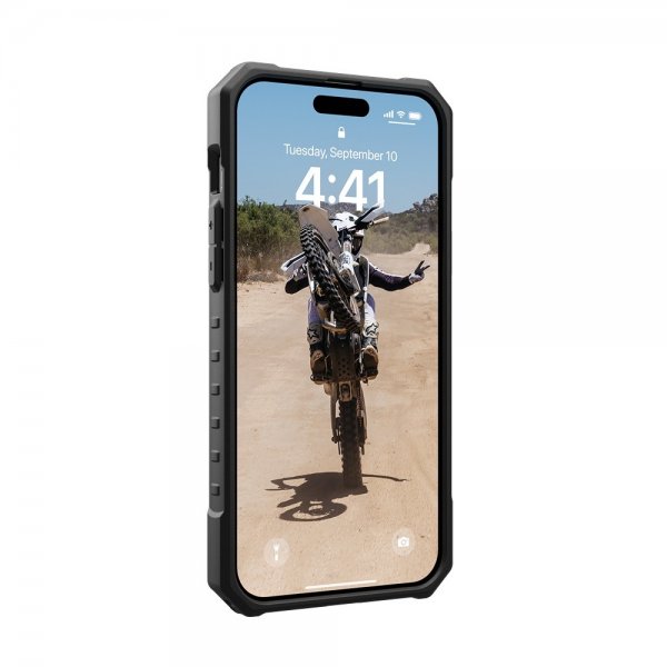 Urban Armor Gear (UAG) iPhone 15 Plus Cover Pathfinder MagSafe Ice
