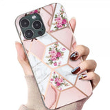 iPhone 15 Pro Max Cover Marmormønster Blomster Rosa