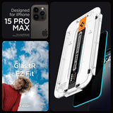 Spigen iPhone 15 Pro Max Skærmbeskyttelse GLAS.tR EZ Fit Privacy 2-pak