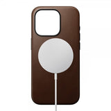 Nomad iPhone 15 Pro Cover Modern Leather Case Brun