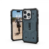 Urban Armor Gear (UAG) iPhone 15 Pro Cover Pathfinder MagSafe Cloud Blue