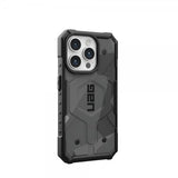 Urban Armor Gear (UAG) iPhone 15 Pro Cover Pathfinder SE MagSafe Geo Camo