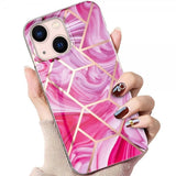 iPhone 15 Cover Marmormønster Rosa Rød