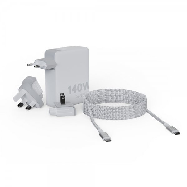 Xtorm Oplader med Kabel 140W GaN-Ultra Travel Charger + USB-C PD Cable
