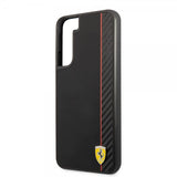 Ferrari Samsung Galaxy S22 Plus Cover Vertikal Stribe Metal Logo Sort