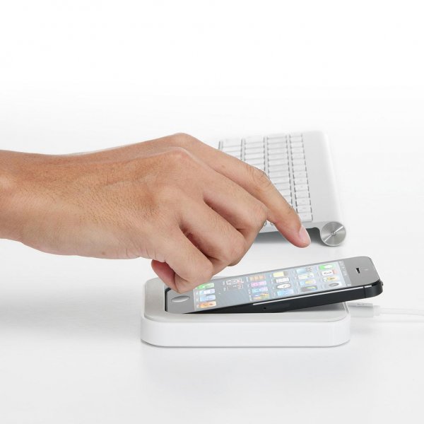 Bluelounge Saidoka iPhone SE 2016/ 5 / 5s Opladningsdock Hvid