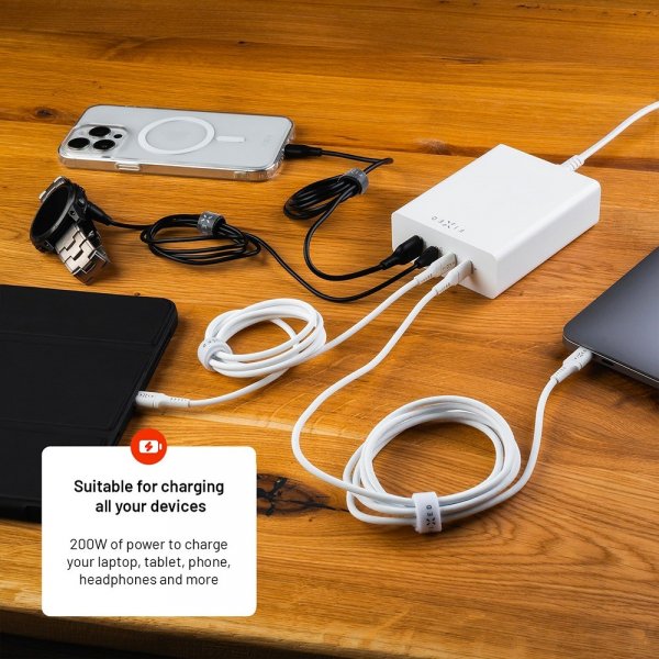 Fast Skrivebordslader GaN200 Charging Dock 3xUSB-C & 1xUSB-A