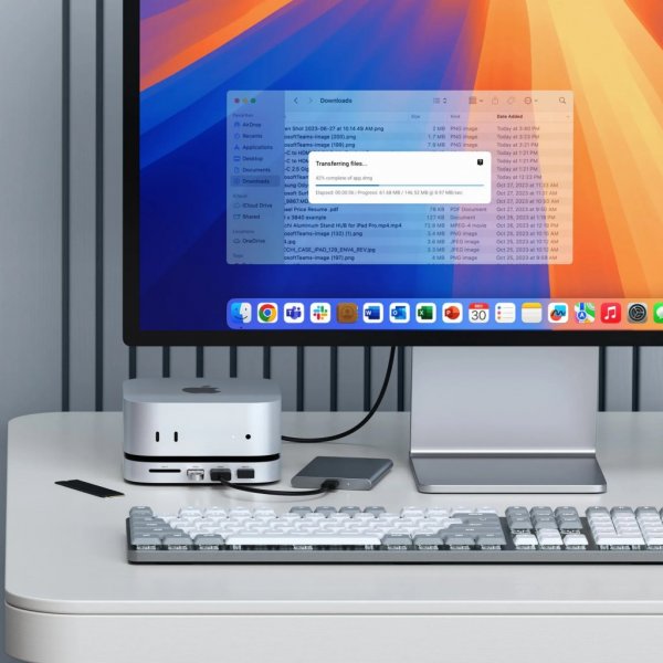 Satechi Mac Mini M4 Stand & Hub med SSD-kabinet Sølv