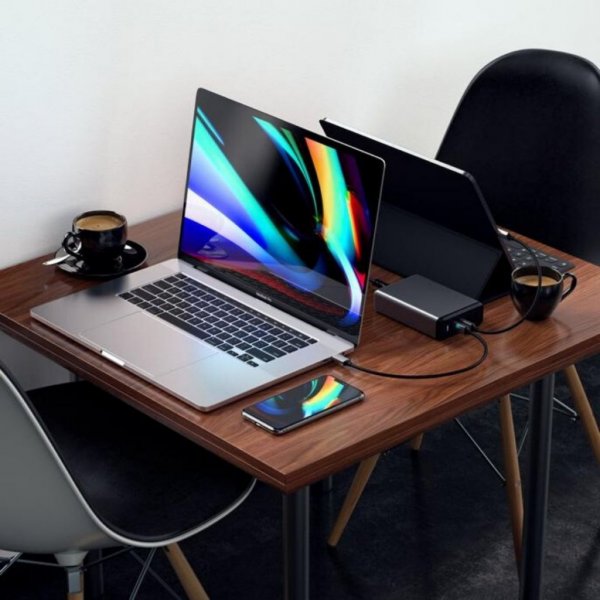 Satechi 108W PD rejseoplader med dobbelte USB-C og USB-A porte Grå