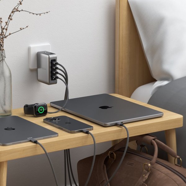 Satechi Oplader 145W USB-C 4-Port GaN Rejseoplader