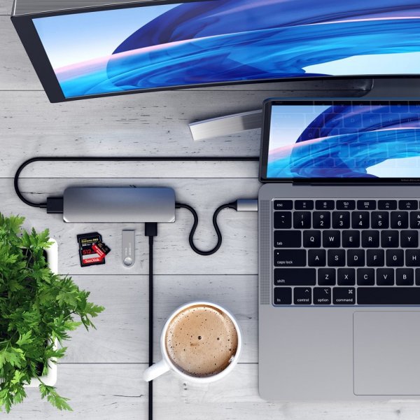 Satechi USB-C Multiport Pro Space Gray